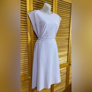 Vintage Cue Fashions: Flowy, lavender dress